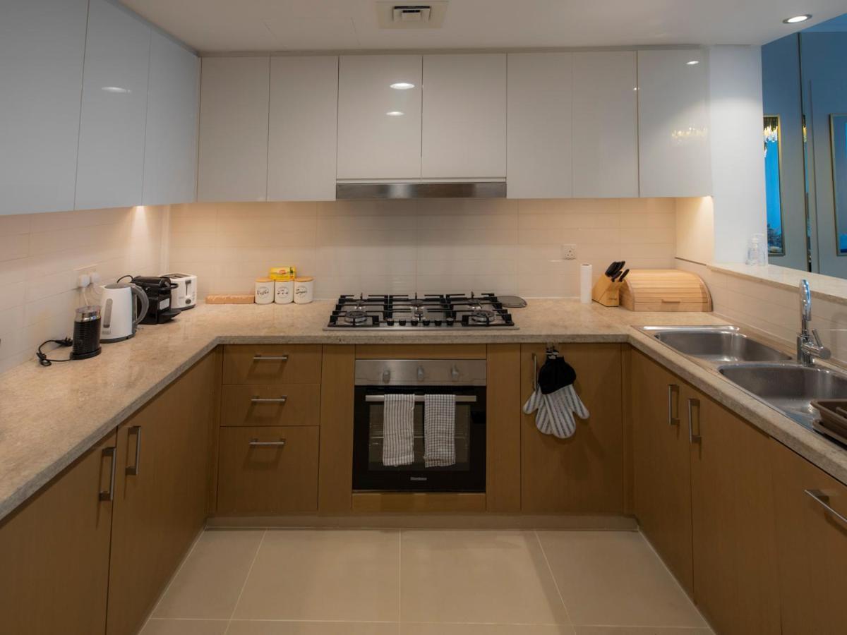 First Class 3Br With Full Dubai Skyline & Sea View Apartment Exterior photo